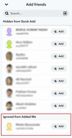 Veeg omlaag naar de onderkant van de lijst om de profielen te zien in de sectie Genegeerd door mij toegevoegd | Verlopen Snapchat-vriendschapsverzoeken